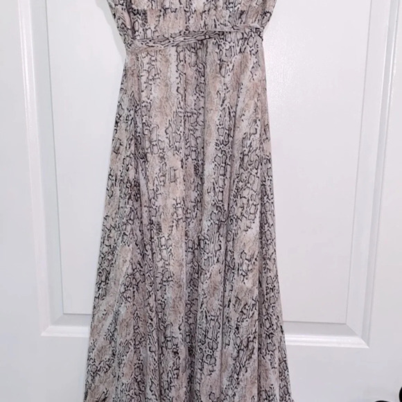 Miami by Francesca’s leopard print wrap maxi dress size xsmall - Picture 9 of 15